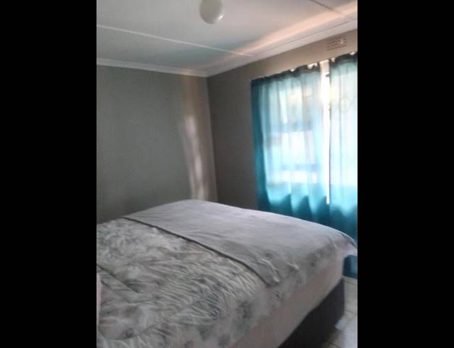 2 BEDROOM HOUSE FOR SALE IN NGWELEZANA